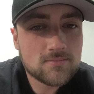 Meet your Posher, Dustin